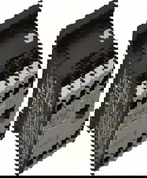 IEC Contactor: 3 Poles, 8.8 A Load Amps-Inductive, 20 A Load Amps-Resistive, NO